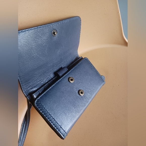 FRYE blue navy genuine leather crossbody wallet, organizer  bag - Picture 7 of 10